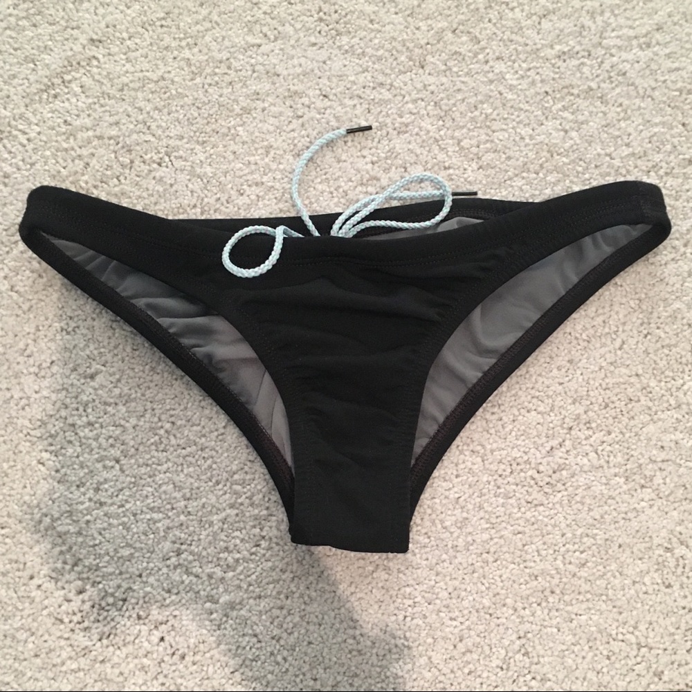 Black JOLYN Europe Bottoms!